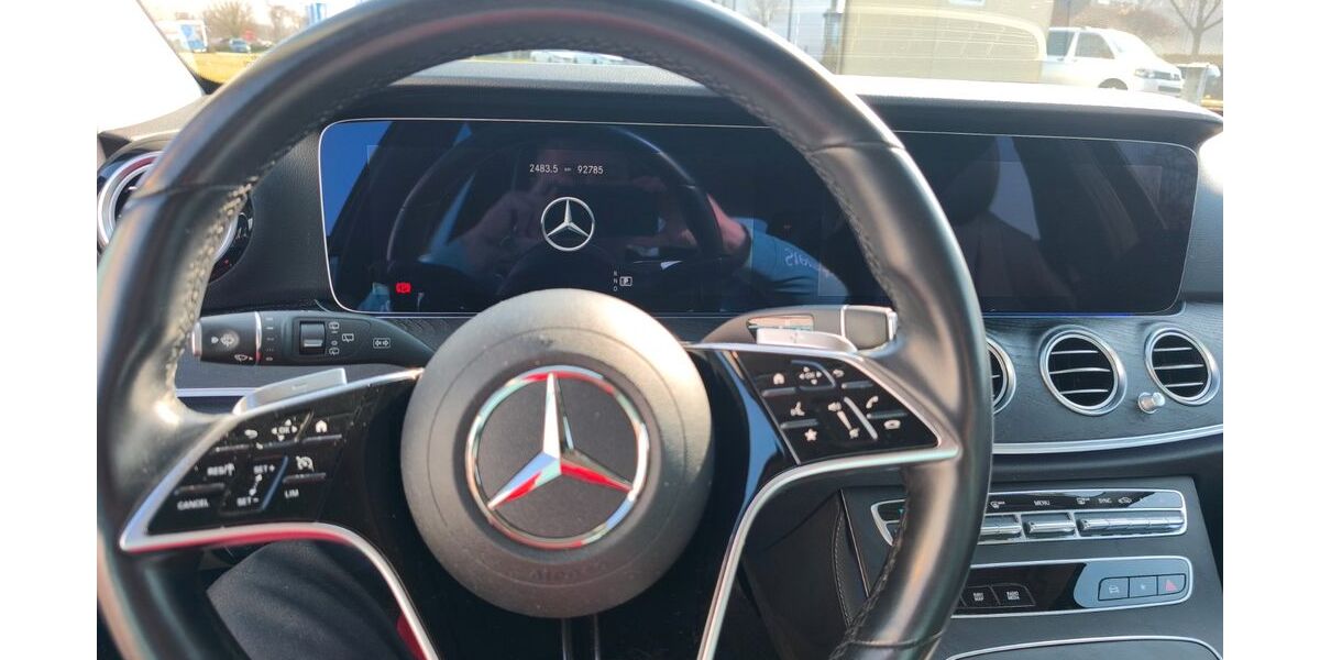 Mercedes-Benz E 200 93.420 km 26.999 &euro; Borna 04552