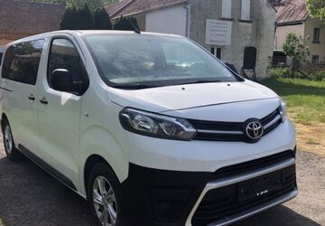 Toyota Proace (Verso) 31.000 km 24.799 &euro; Leipzig 04288