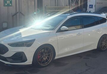 Ford Focus 23.700 km 32.499 &euro; Borna 04552