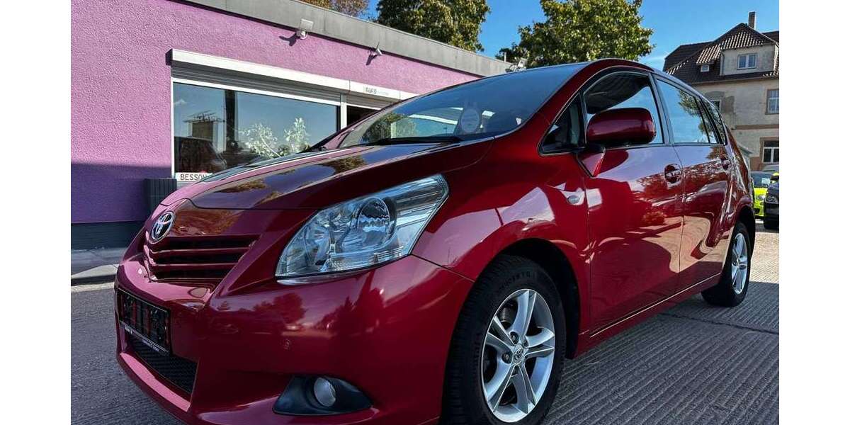 Toyota Verso 127.240 km 8.480 &euro; Kabelsketal OT Gröbers 06184