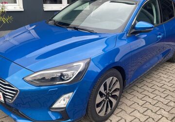 Ford Focus 53.998 km 13.999 &euro; Leuna 06237