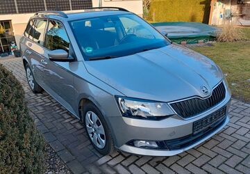 Skoda Fabia 28.750 km 13.900 &euro; Wurzen 04808