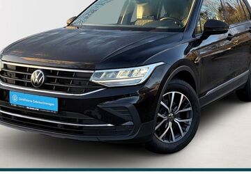 VW Tiguan 71.300 km 26.490 &euro; Leuna 06237