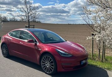 Tesla Model 3 113.030 km 20.800 &euro; Otterwisch 04668