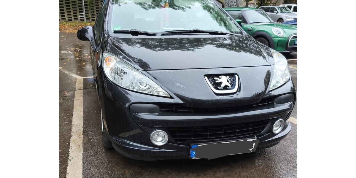 Peugeot 207 108.000 km 3.200 &euro; Leipzig 04109