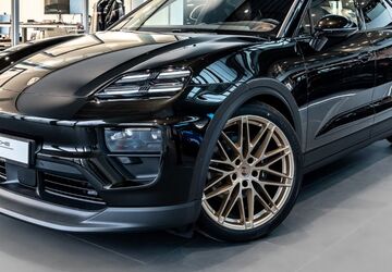 Porsche Macan 9.900 km 104.800 &euro; Leipzig 04356