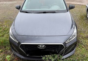 Hyundai i30 57.400 km 15.000 &euro; Krostitz 04509