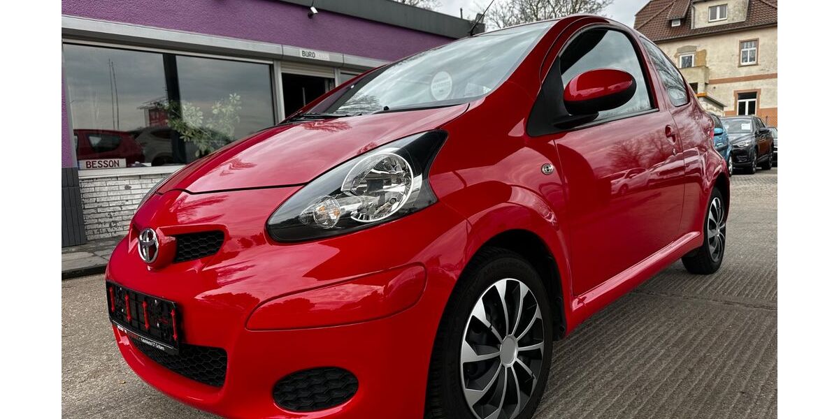 Toyota Aygo (X) 93.000 km 4.480 &euro; Kabelsketal OT Gröbers 06184