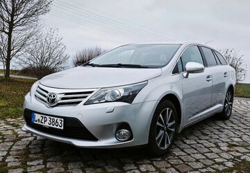 Toyota Avensis 141.900 km 11.999 &euro; Leipzig 04205