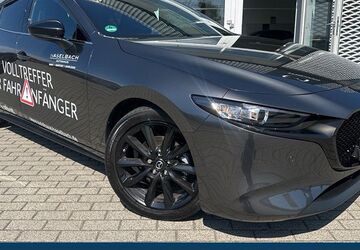 Mazda 3 9.429 km 23.870 &euro; Delitzsch 04509
