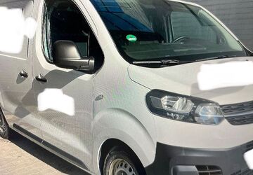 Opel Vivaro 93.200 km 14.875 &euro; Taucha 04425