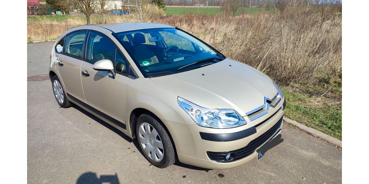 Citroen C4 113.000 km 3.100 &euro; Rötha 04571
