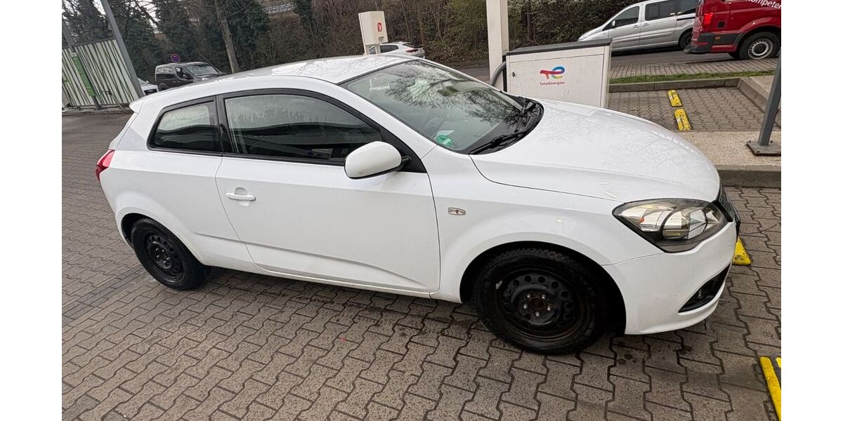 Kia pro ceed / ProCeed 141.390 km 3.000 &euro; Leipzig 04155