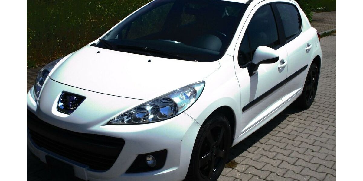 Peugeot 207 116.988 km 3.800 &euro; Landsberg OT Spickendorf 06188