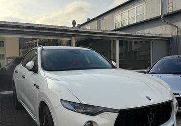Maserati Levante 118.000 km 32.900 &euro; Leipzig 04179