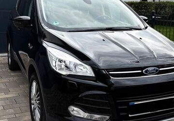Ford Kuga 82.300 km 9.500 &euro; Leipzig 04288